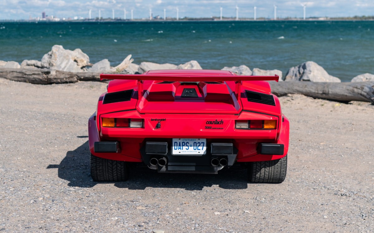 Lamborghini Countach LP5000 QV: Prodaje se prvi fabrički restauriran primjerak