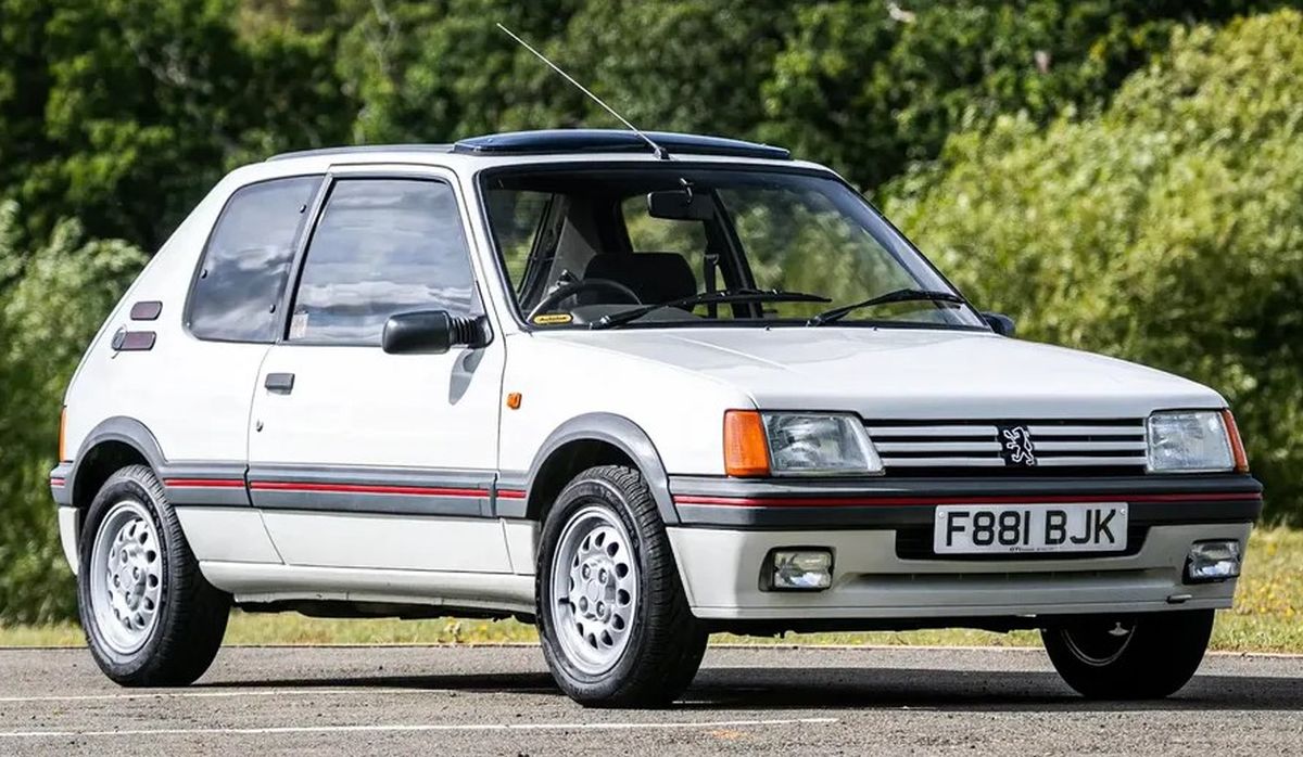 Mr. Beanov Peugeot 205 GTI je prava kolekcionarska poslastica