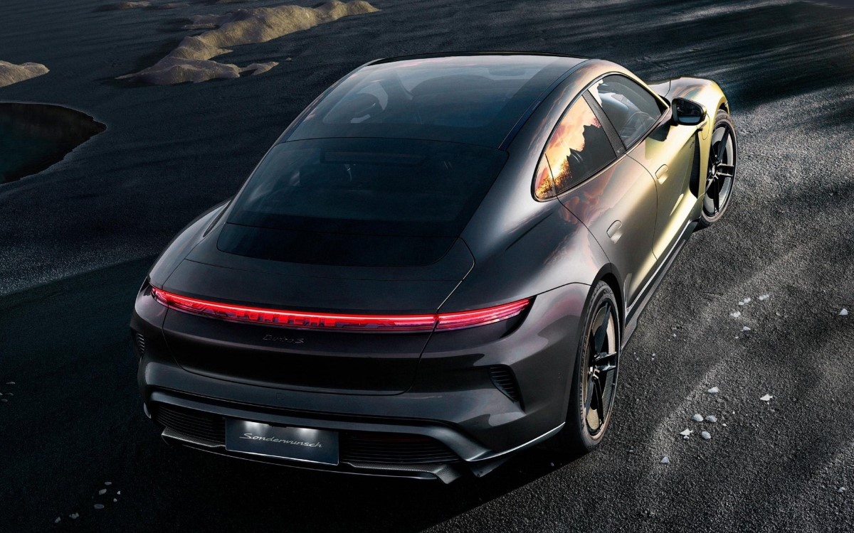 Porsche Taycan Turbo S Celestial Jade je jedinstveni primjerak za aukciju