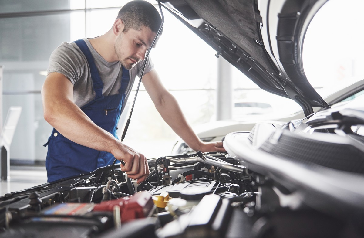 Dekarbonizacija motora:  Automobilski Bronhi, uz koji motor lakše diše