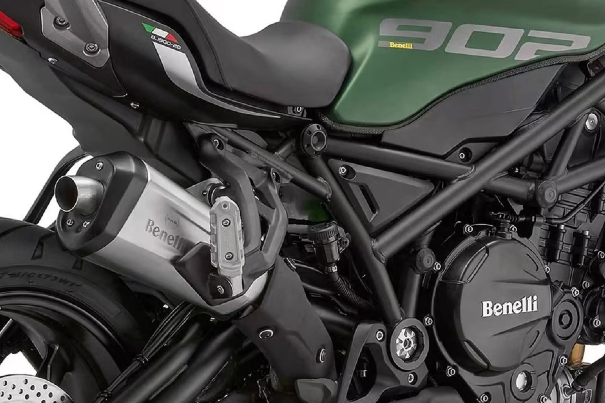 Benelli 902 S: Nova verzija "naked bikea" razvijenog u Italiji, proizvedenog u Kini