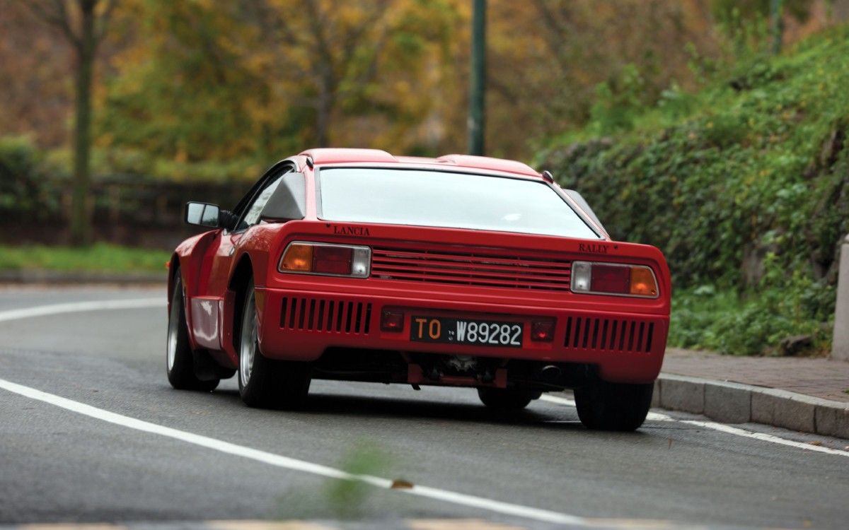 Lancia 037 Stradale (1982-1983): Drumska verzija rally ikone