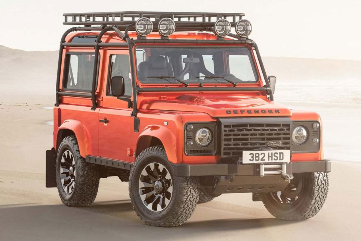 Uskrsnuo legendarni Land Rover Defender V8