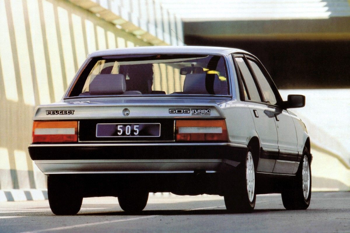 Peugeot 505 Turbo Injection (1983-1989): Sportska limuzina u čijem je razvoju učestvovao Porsche