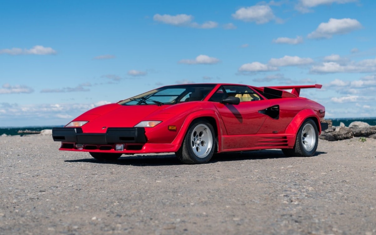 Lamborghini Countach LP5000 QV: Prodaje se prvi fabrički restauriran primjerak