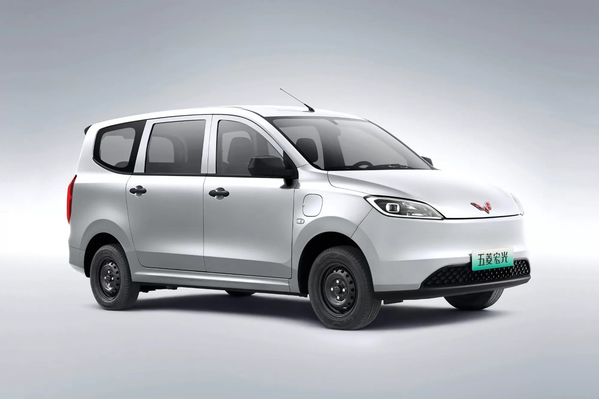 Wuling Hongguang EV: Ovo je najjeftiniji električni MPV s tri reda sjedišta