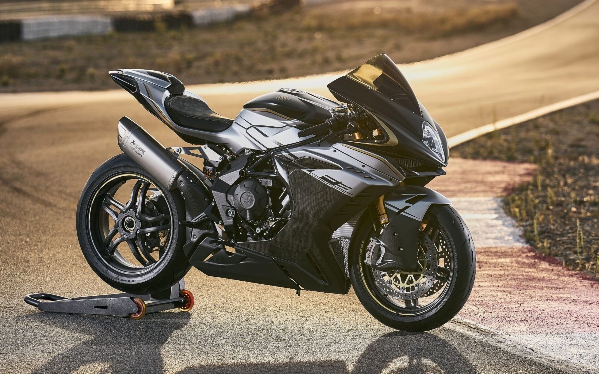 MV Agusta F3 Competizione 2025: Fantastična sinteza oblika i funkcije