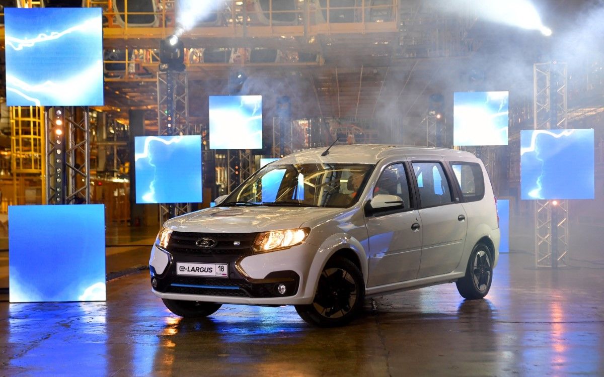 Lada e-Largus: Električni potomak Logan MCV-a stigao na traku 