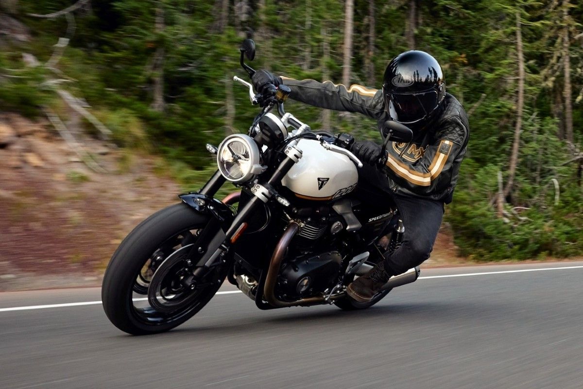 Triumph Speed Twin 1200: Kad klasični dizajn susretne modernu tehniku 