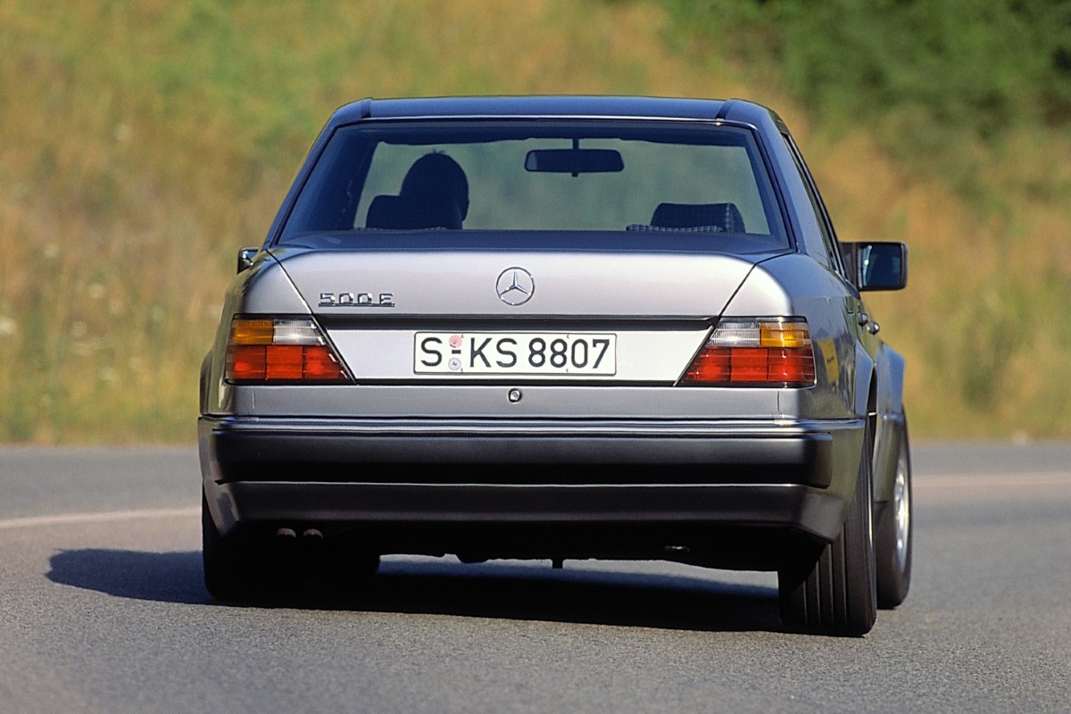 Mercedes 500 E (W124): "Vuk u jagnjećoj koži" nastao u saradnji s Porscheom  