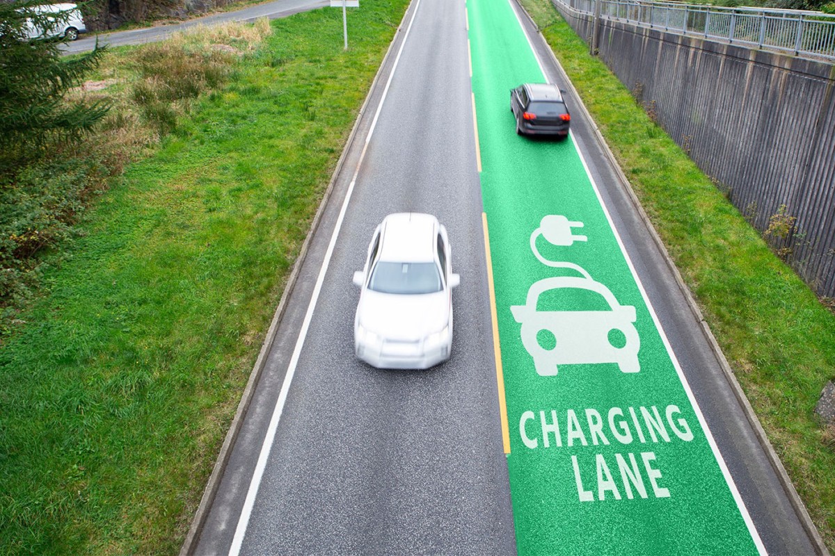 Francuzi će testirati električni autoput, mogao bi puniti električne automobile u pokretu