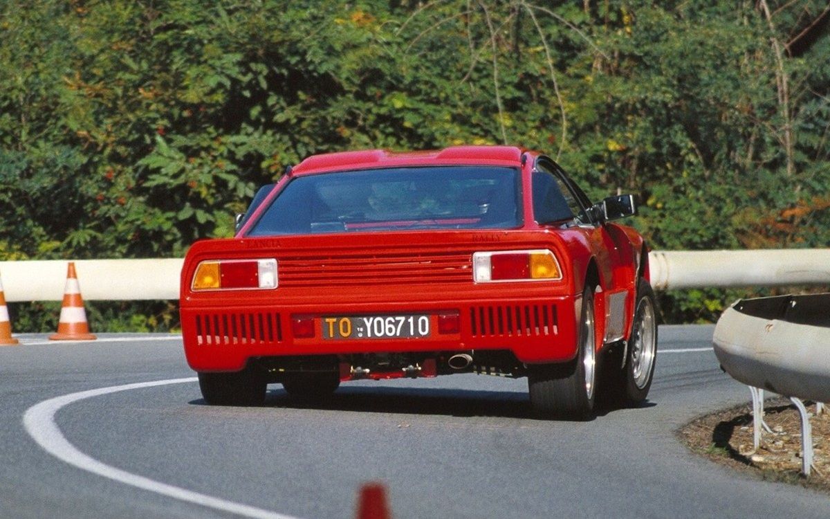 Lancia 037 Stradale (1982-1983): Drumska verzija rally ikone